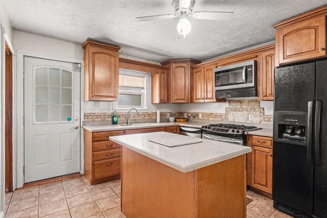 133 E Morrill Avenue, Columbus, OH 43207