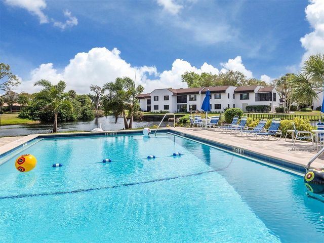 808 CAPRI ISLES BLVD 111, Venice, FL 34292