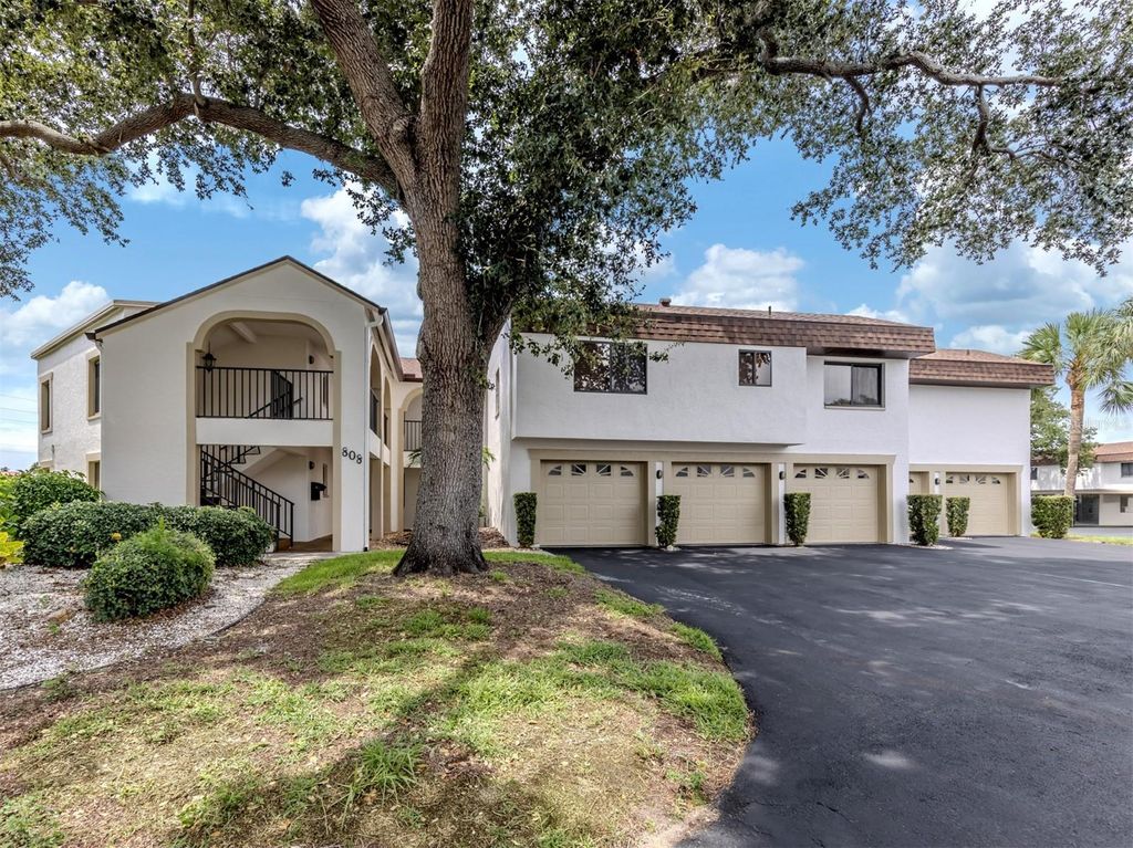 808 CAPRI ISLES BLVD 111, Venice, FL 34292