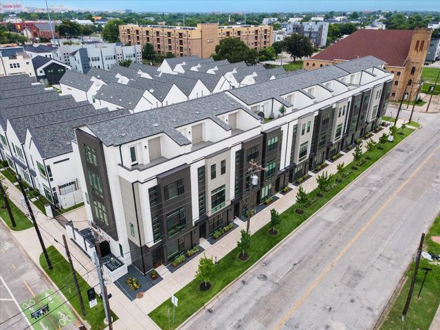 2121 Emancipation Avenue, Houston, TX 77003