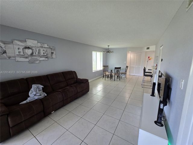 1001 Coral Club Dr 1001, Coral Springs, FL 33071