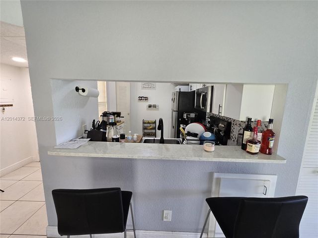 1001 Coral Club Dr 1001, Coral Springs, FL 33071