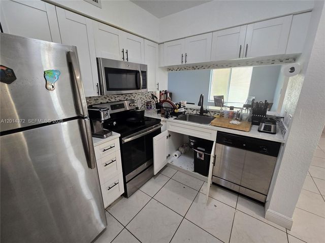 1001 Coral Club Dr 1001, Coral Springs, FL 33071