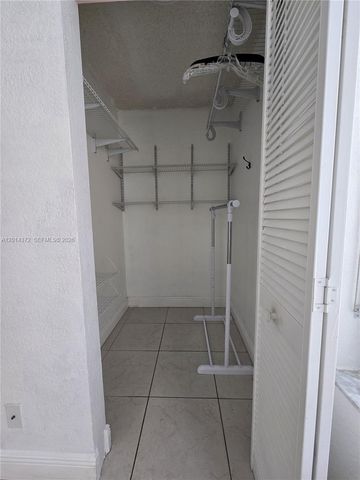 1001 Coral Club Dr 1001, Coral Springs, FL 33071