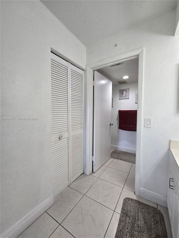 1001 Coral Club Dr 1001, Coral Springs, FL 33071