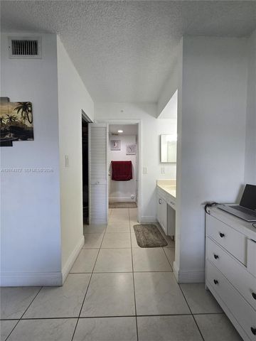 1001 Coral Club Dr 1001, Coral Springs, FL 33071