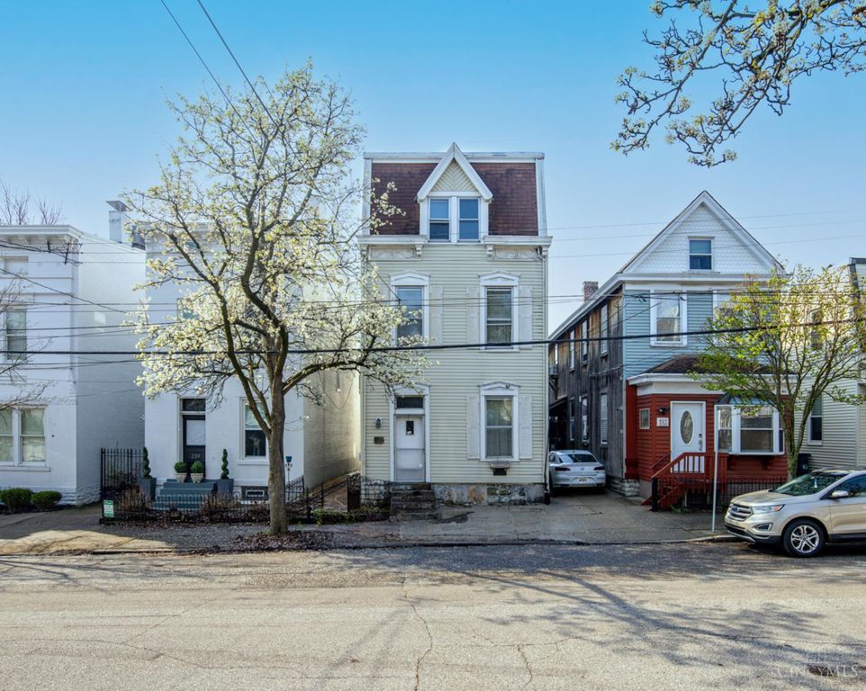 241 Klotter Avenue, Cincinnati, OH 45219