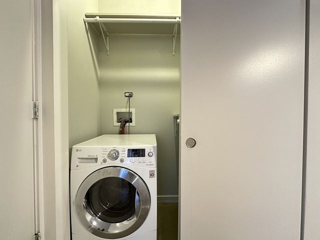 1136 W Wilson Avenue 201, Chicago, IL 60640