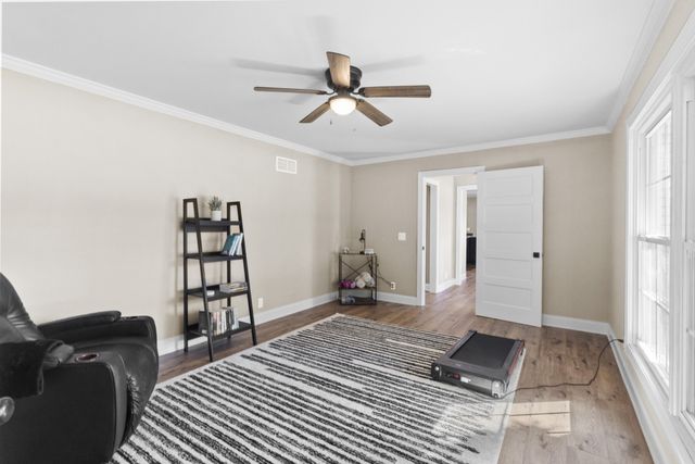 840 S Broadway St, Portland, TN 37148