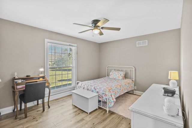 840 S Broadway St, Portland, TN 37148