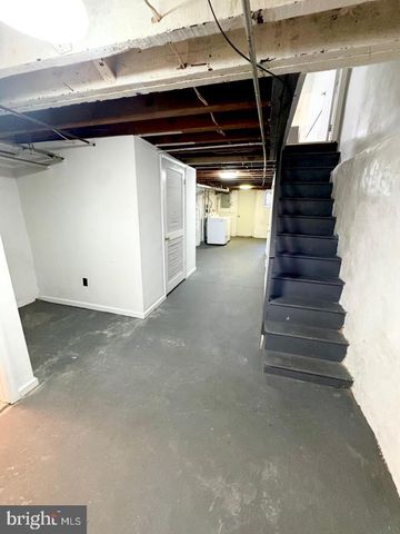 5363 WESTFORD RD, Philadelphia, PA 19120