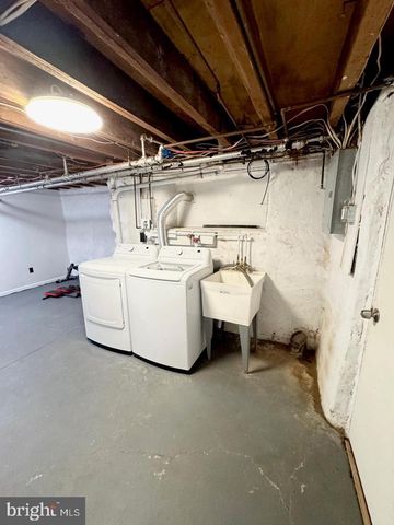 5363 WESTFORD RD, Philadelphia, PA 19120