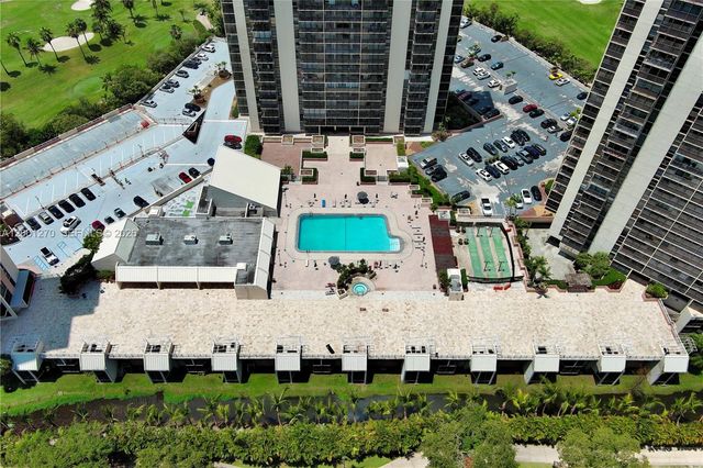20301 W Country Club Dr PH24, Aventura, FL 33180