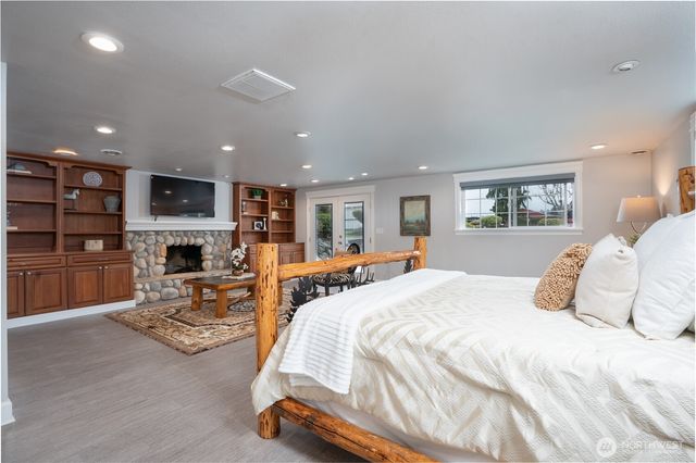 30815 Webster Road E, Eatonville, WA 98328