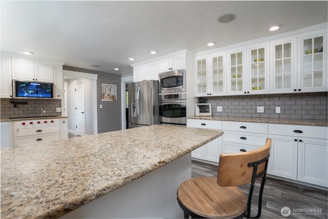 30815 Webster Road E, Eatonville, WA 98328