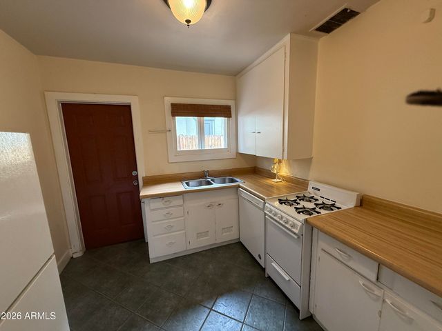 72 W WILLETTA Street A, Phoenix, AZ 85003
