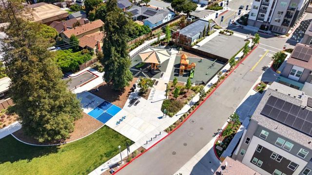 827 Redberry Way, San Jose, CA 95117