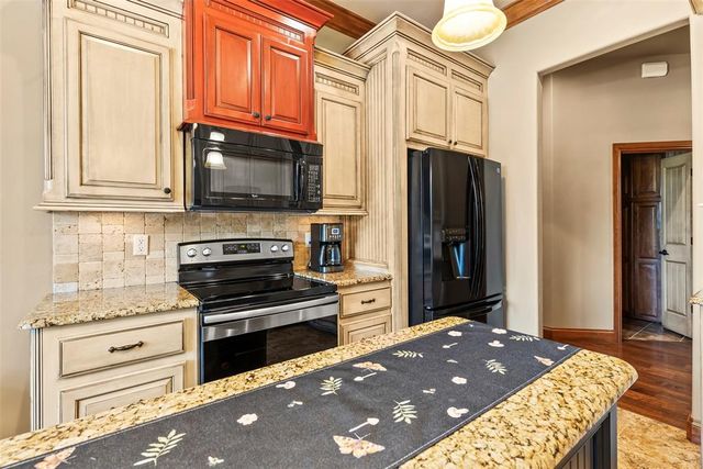 26808 Briar Oak Drive, Blanchard, OK 73010