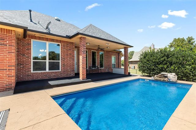 26808 Briar Oak Drive, Blanchard, OK 73010