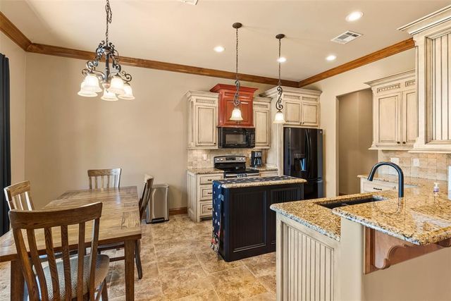 26808 Briar Oak Drive, Blanchard, OK 73010