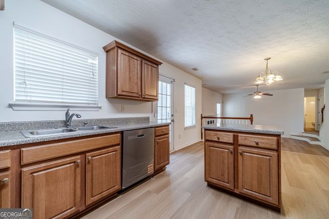 4523 Grove Lake Street, Loganville, GA 30052