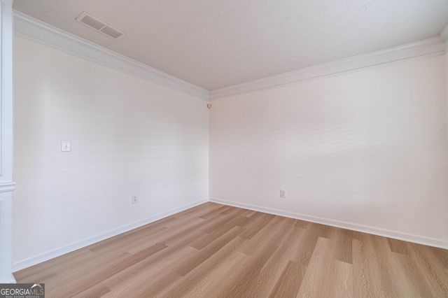 4523 Grove Lake Street, Loganville, GA 30052