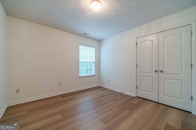 4523 Grove Lake Street, Loganville, GA 30052