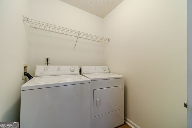 4523 Grove Lake Street, Loganville, GA 30052