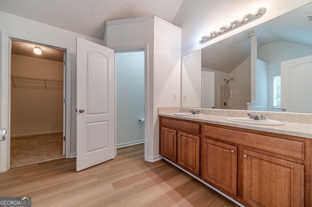 4523 Grove Lake Street, Loganville, GA 30052