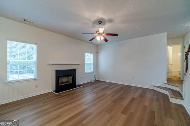 4523 Grove Lake Street, Loganville, GA 30052