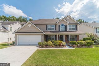4523 Grove Lake Street, Loganville, GA 30052