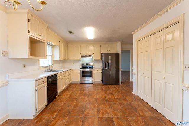 106 Cranberry Way, Madison, AL 35757