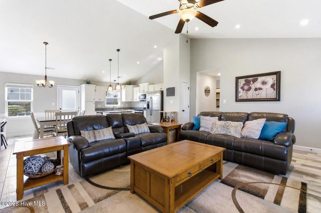 116 Bridgeport Drive, Sneads Ferry, NC 28460