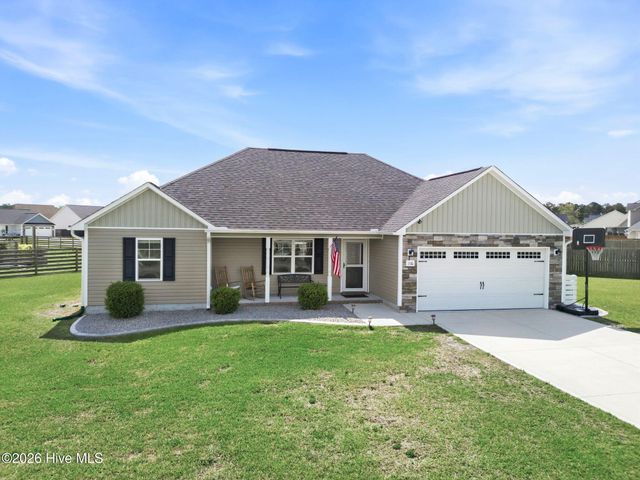116 Bridgeport Drive, Sneads Ferry, NC 28460