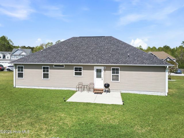 116 Bridgeport Drive, Sneads Ferry, NC 28460