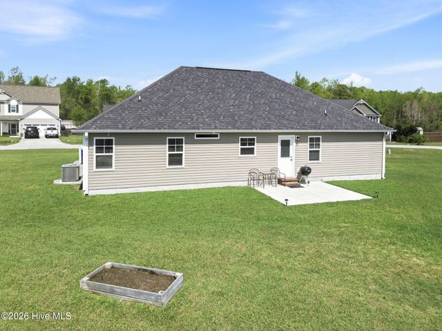116 Bridgeport Drive, Sneads Ferry, NC 28460