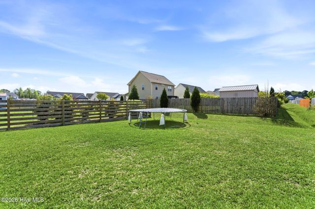 116 Bridgeport Drive, Sneads Ferry, NC 28460
