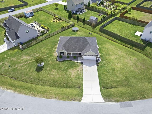 116 Bridgeport Drive, Sneads Ferry, NC 28460