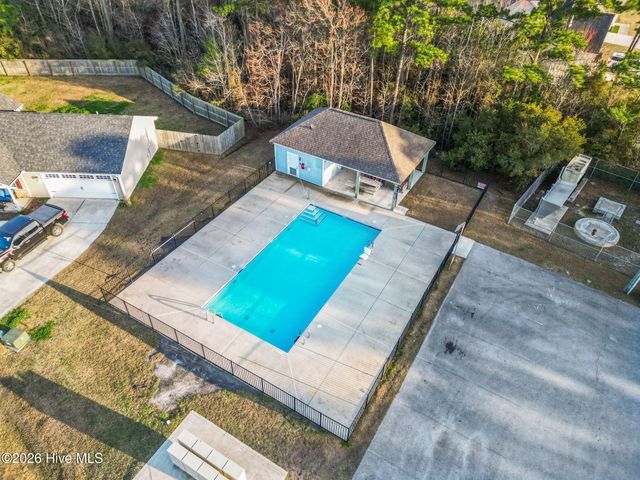 116 Bridgeport Drive, Sneads Ferry, NC 28460