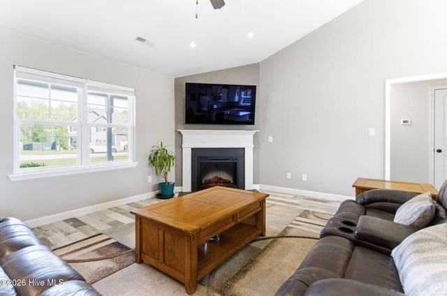 116 Bridgeport Drive, Sneads Ferry, NC 28460