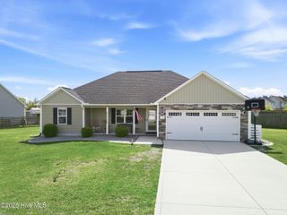 116 Bridgeport Drive, Sneads Ferry, NC 28460