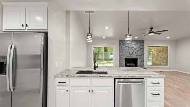 2212 Dover Drive, Edmond, OK 73034