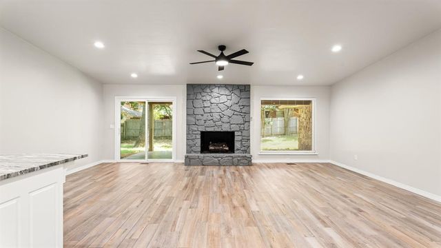 2212 Dover Drive, Edmond, OK 73034