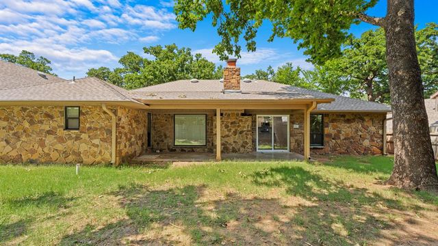 2212 Dover Drive, Edmond, OK 73034