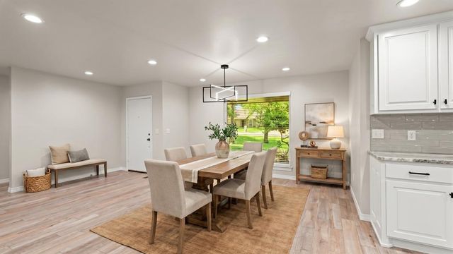 2212 Dover Drive, Edmond, OK 73034