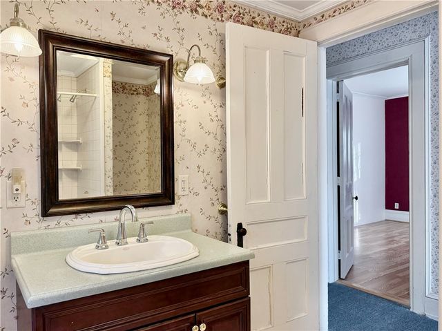 69 Elm Street, Oneonta, NY 13820