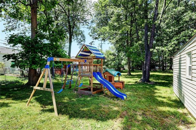 454 E 266th Street, Euclid, OH 44132
