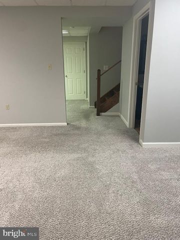 21 MEADOWVIEW DR, Elverson, PA 19520