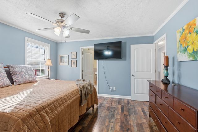 108 Saint James St, Charlotte, TN 37036