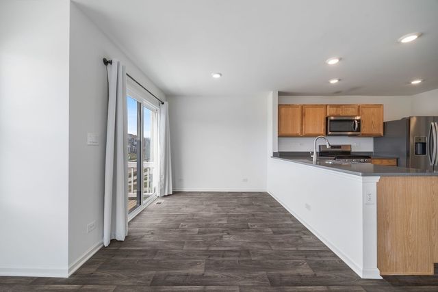 191 Goldenrod Drive, Elgin, IL 60124